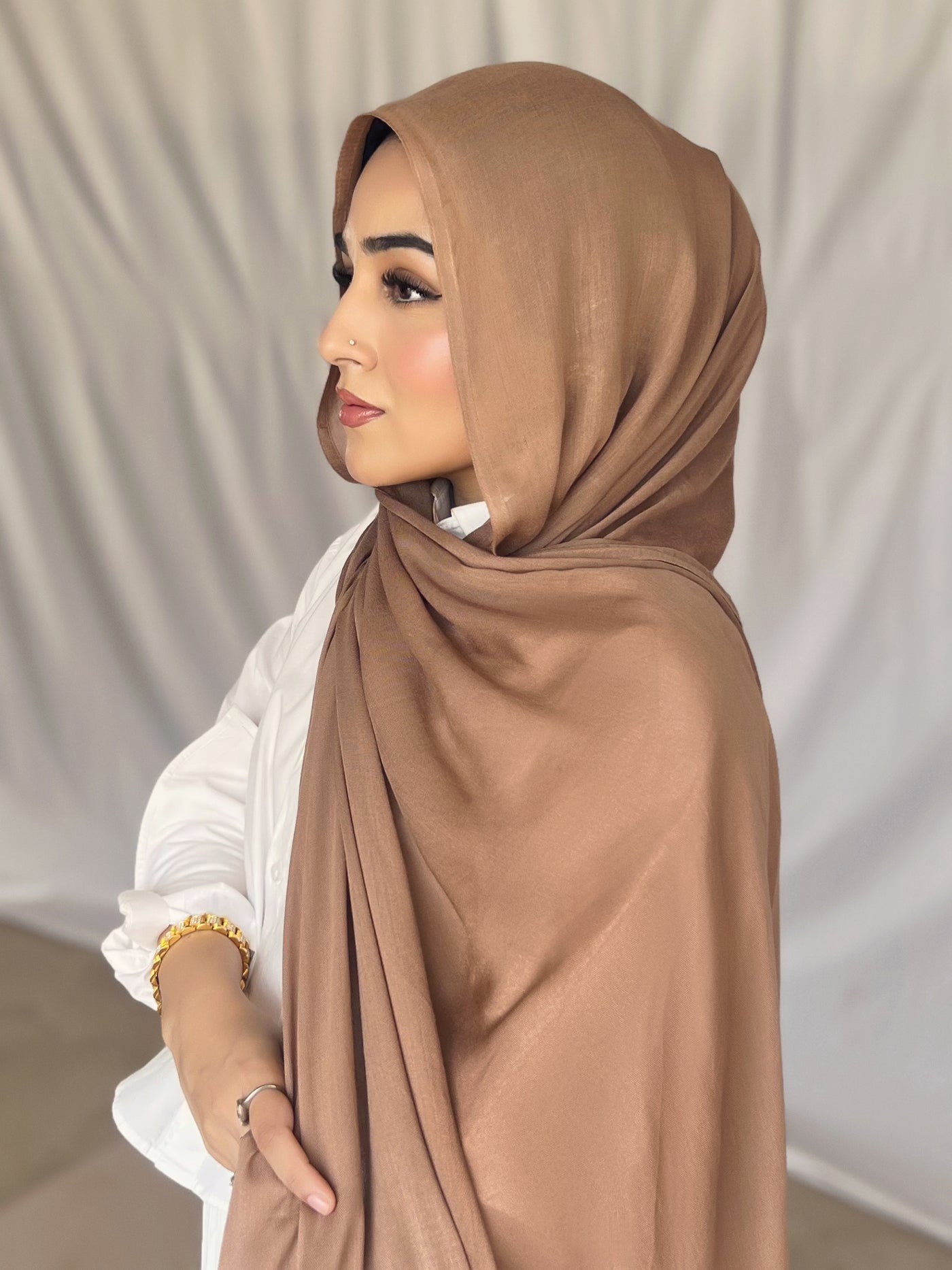 Modal Light Brown - Detail 1
