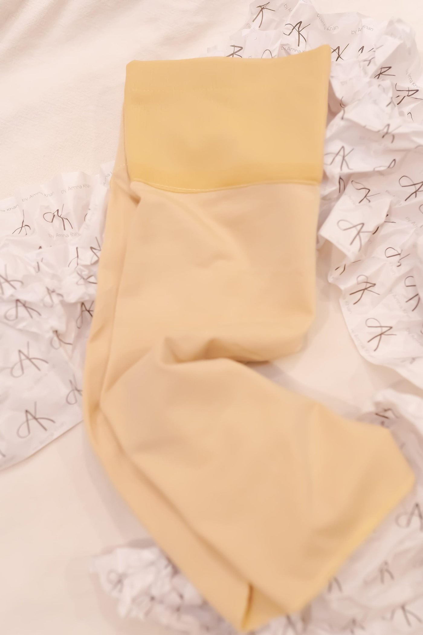 AK Beige Cap - Detail 1